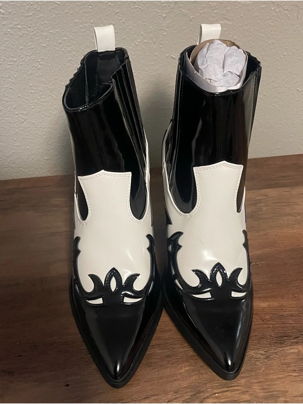 New-In-Box Shoedazzle 